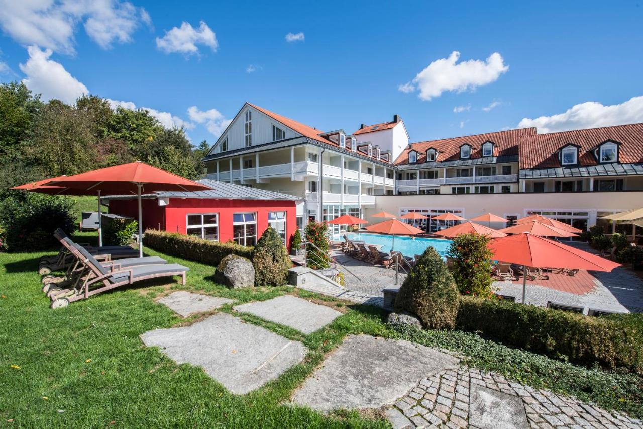 Hotel St. Wolfgang Бад Грисбах Екстериор снимка
