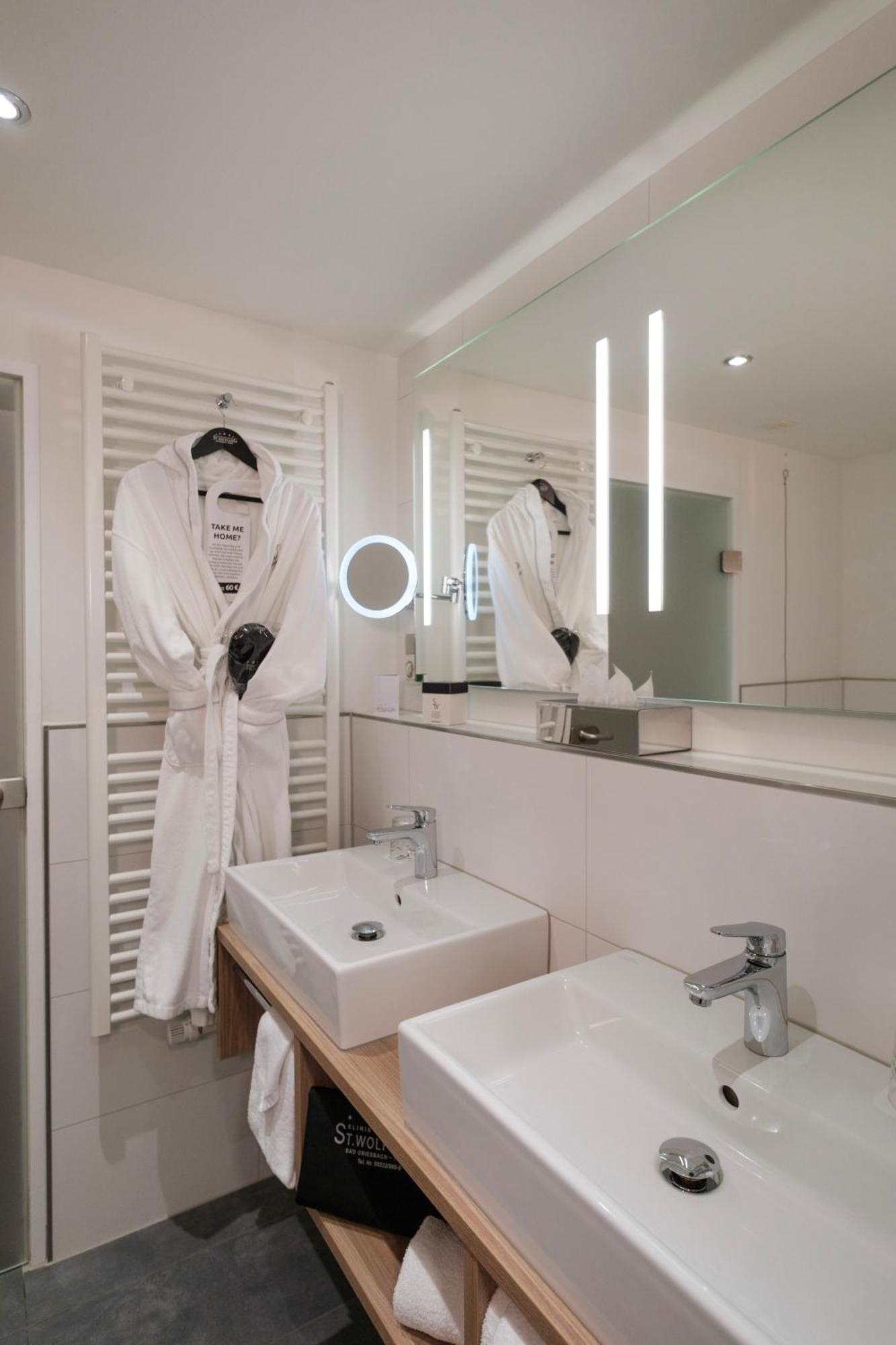 Hotel St. Wolfgang Бад Грисбах Екстериор снимка