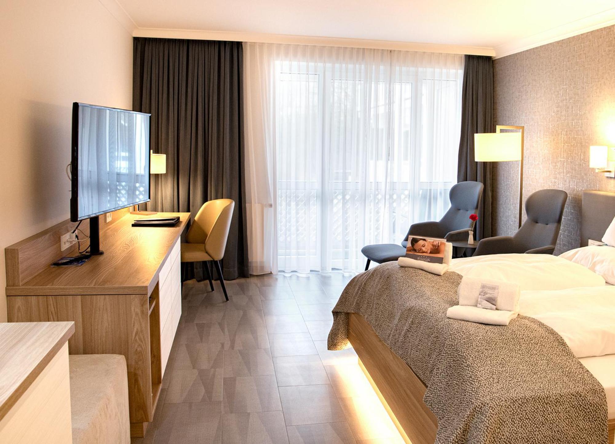 Hotel St. Wolfgang Бад Грисбах Екстериор снимка